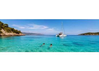 Naviguer en famille avec des ados : guide pratique pour réussir sa croisière