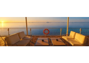 À quoi ressemble l'intérieur d'un bateau de croisière sur le Nil ?