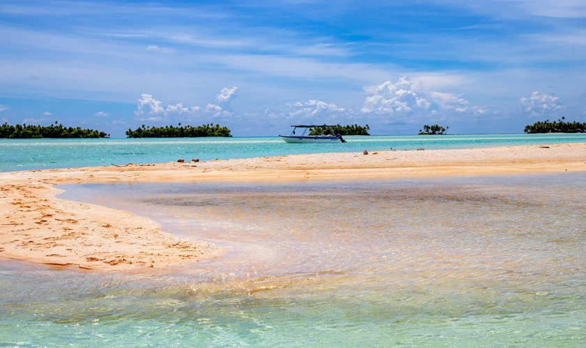 atoll rangiroa