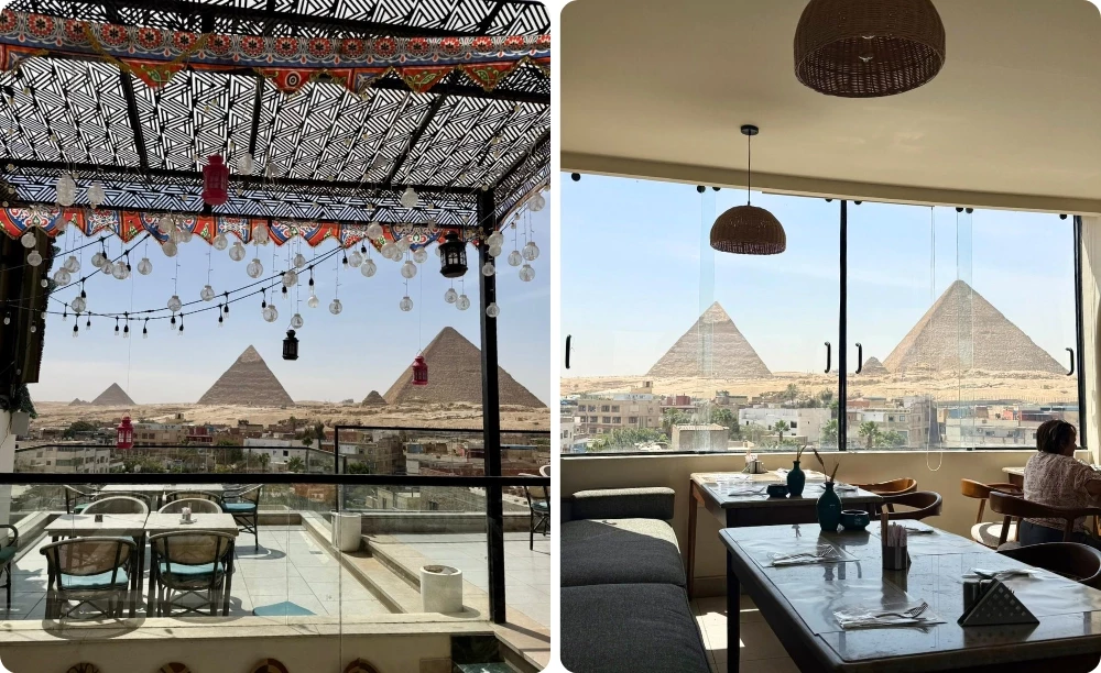 Terrasse et restaurant d'un hôtel avec vue panoramique sur les pyramides de Gizeh, lanternes orientales et baies vitrées, Le Caire en Égypte
