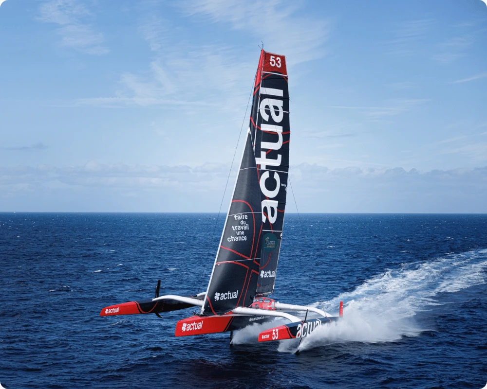 le bateau Actual Ultim 4 en navigation